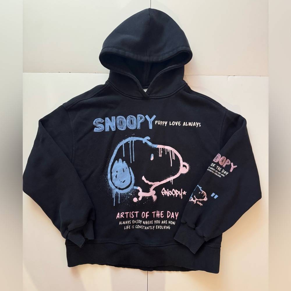 Zara & Peanuts Featuring  Snoopy Hoodie in Size 13-14 in EUC